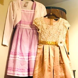 Bundle Of 2 Girls Dresses 👗